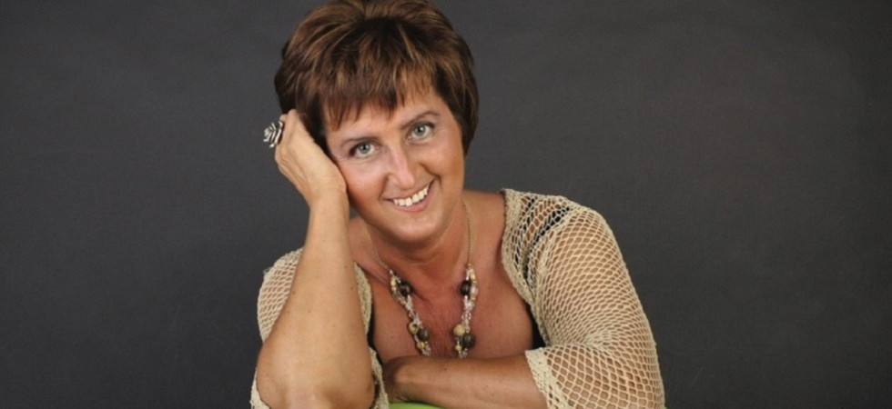 Al Teatro Capovolto arriva l’esilarante comicità di Loredana Cont e del suo "Meio tardi che mai"